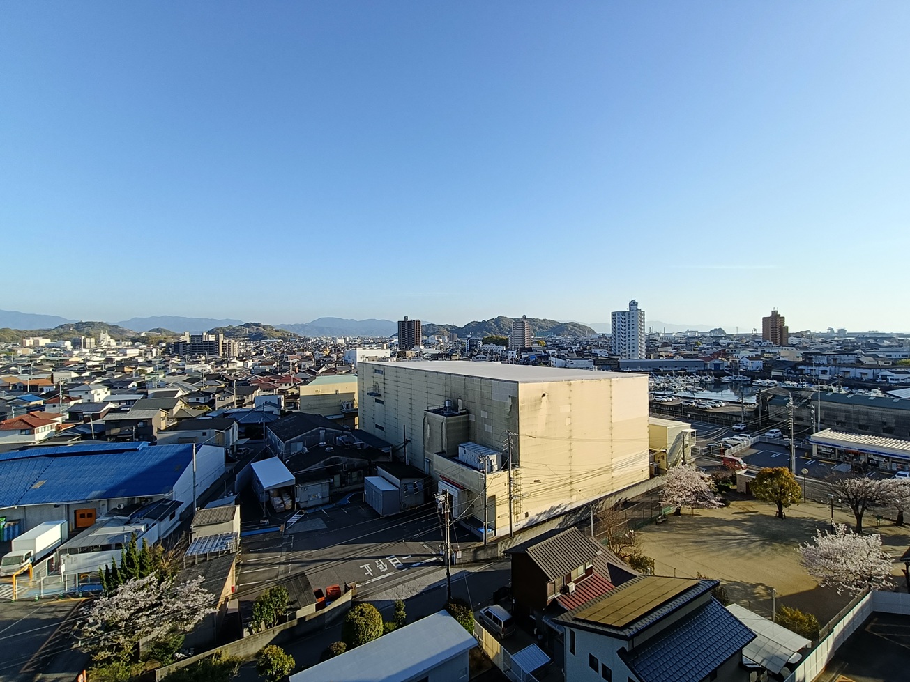 サーパス三津壱番館9階：3LDKフルリフォーム♪