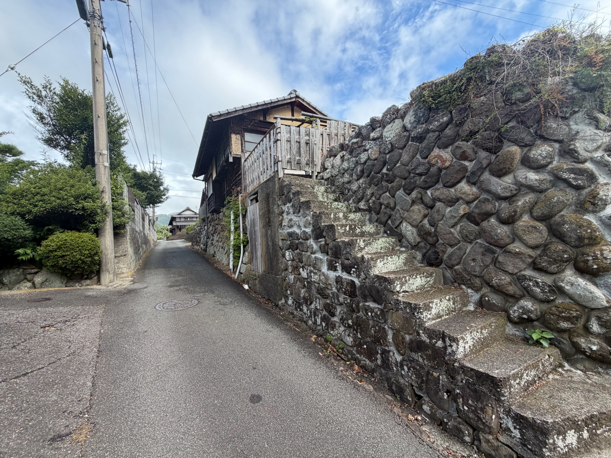 東温市南方　中古戸建