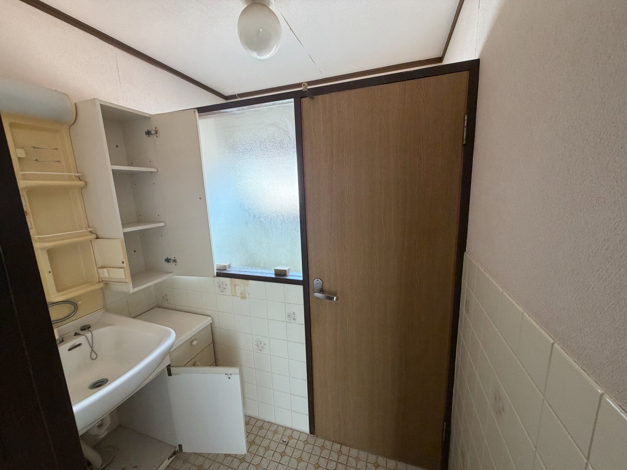 東温市南方　中古戸建