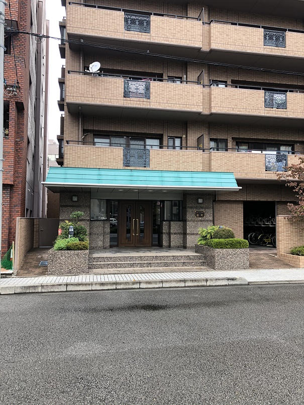 ジョイフルプラザ湊町7階　角部屋